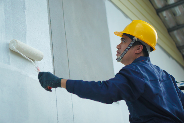 How Weather Affects the Work of a Commercial Exterior Painter