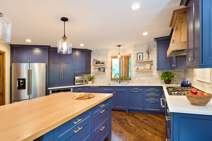 Kitchen Cabinet Renovation for Open Concept Living Room Flows